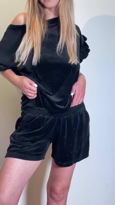 Please tell me you’re into natural mombods