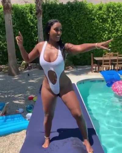 Bernice Burgos - DaBoomBoomRoom