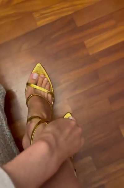 Someone to help me to taken them off? 😏🥵