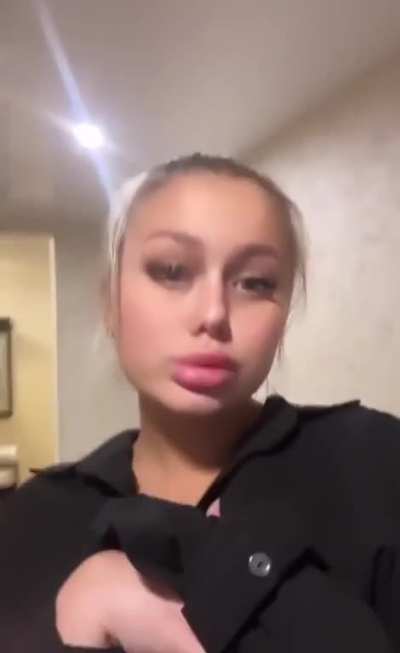 Text me and get full nudes pics:  