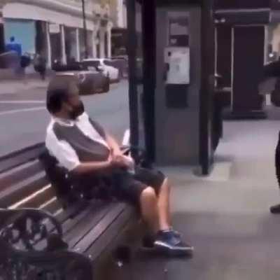 Doboys tryna seduce the gifters 🤦🏾‍♂️