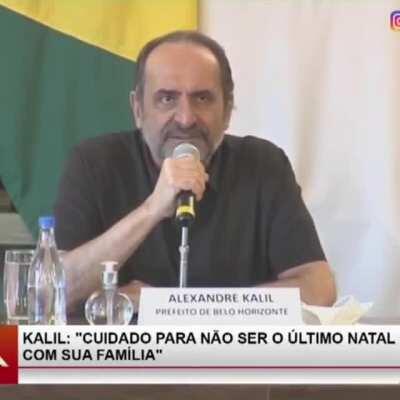Stanley Guzman, apresentador da TV Alterosa, que discorda da fala do prefeito de BH no vídeo, morreu no dia 11/01/2021, de complicações da covid-19. Ele estava internado em estado grave desde o mês passado. Em uma coisa ele acertou: “Vou visitar meu pai, 