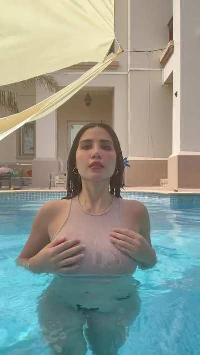 If youve never fucked a latina girl, let me be your first pleaseeeee