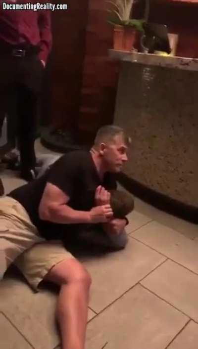 Dude wasn’t so tough after he got taken to the ground😂 pathetic 