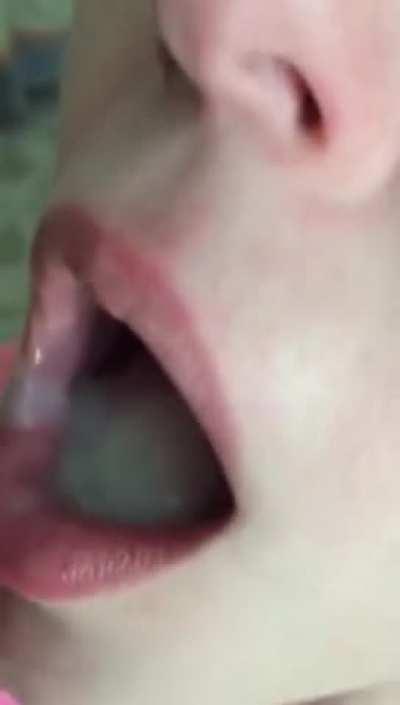 Princess does as she's told 💦😋