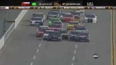 NASCAR Perfectly Cut Screams