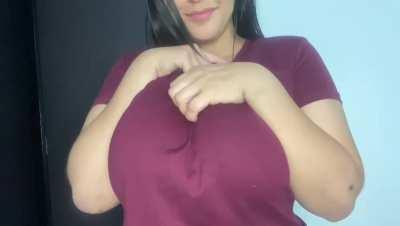 lil drop of my natural titties