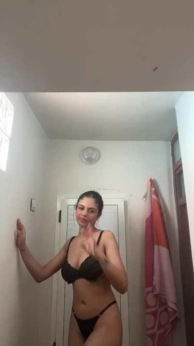 I’m hoping you can keep eye contact while you fill me with your cum!