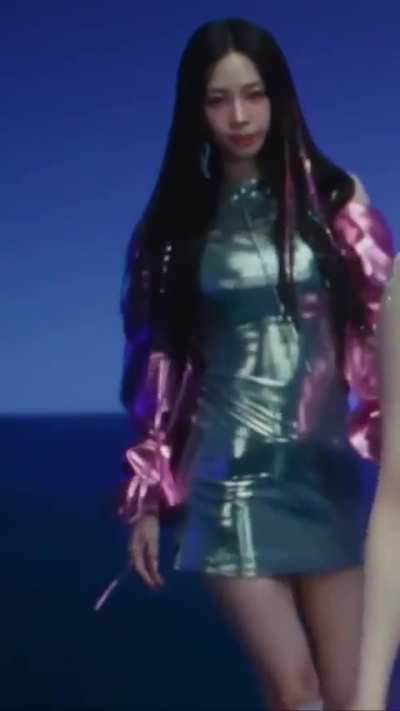 Karina’s tight body and fat juicy tits in this tight dress 🤤🤤🤤