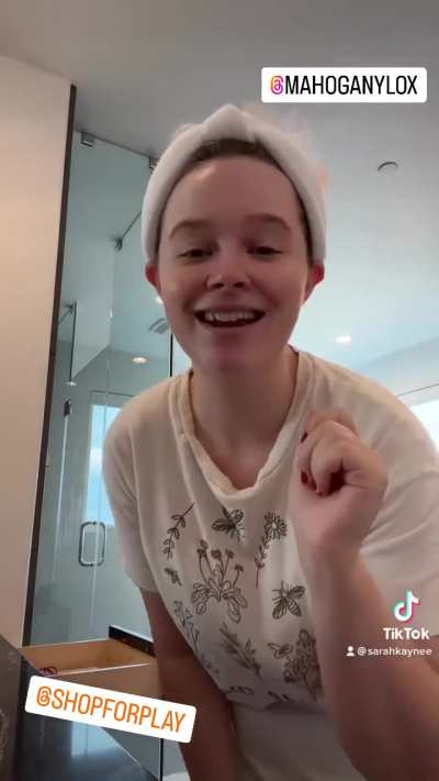 Sexy pilot Halloween costume