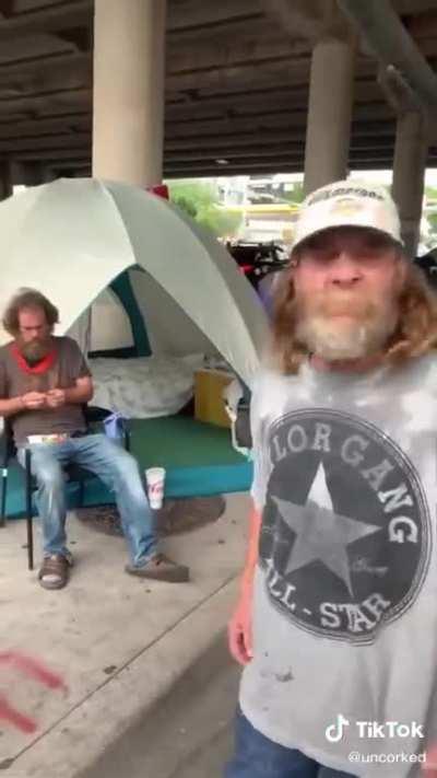 If you don’t remember couples days ago someone posted this homeless man getting his belongings set on fire this is a update people came and helped him