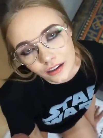 Cute girl with glasses/ miss banana 🍌