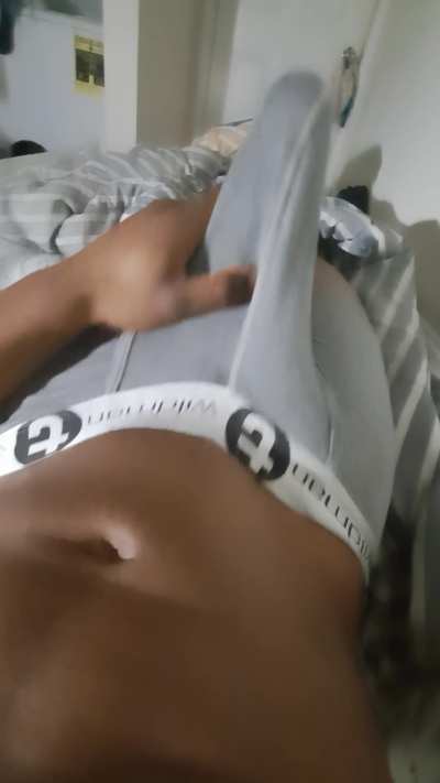 I haven't nutted in 4 days. I'm throbbing