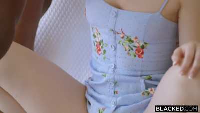 How your girl reacts in her First time