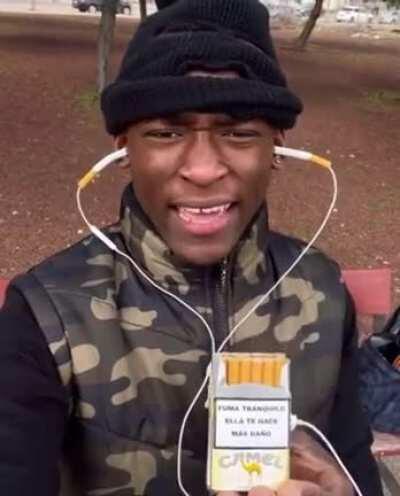 Este weon siempre me hace reír xd