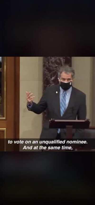 Sen. Sherrod Brown calling out maskless senators