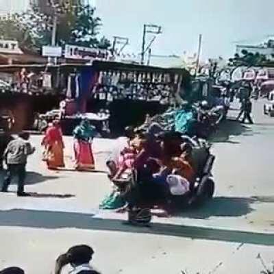 WCGW when the driver takes too many riders