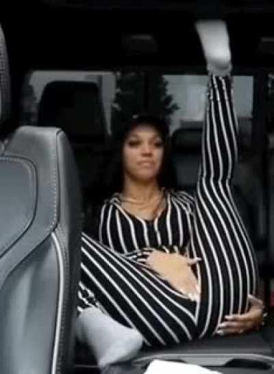 I would fuck the shit out of her 🍆💦