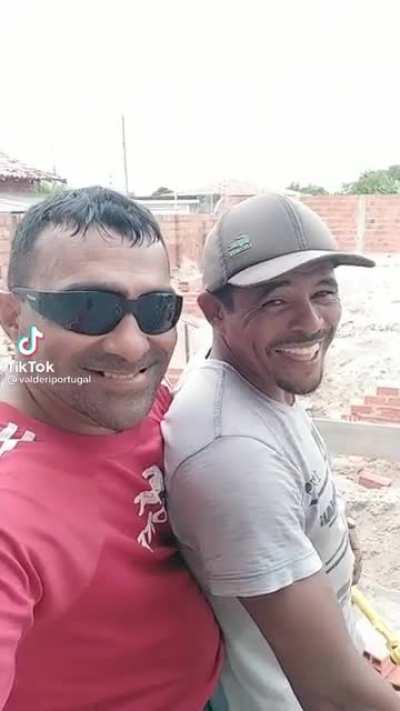 MUCA faz um desse com o grelo ninja 🤡🔪