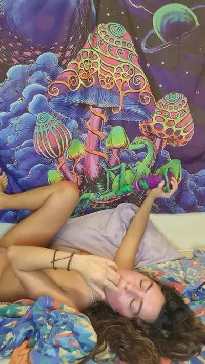 imagine making a THERAPY JOI with a pussy pump on u lol - on my OnlyFans NOW 50% OFF :) (CUM SEE THE MADNESS <3)