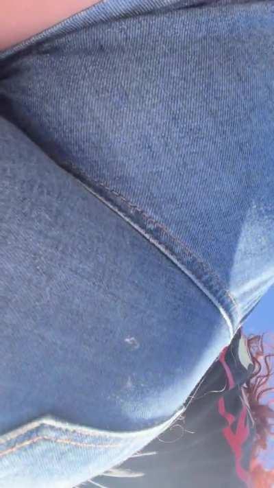 Guess what I ate that me super gassy?