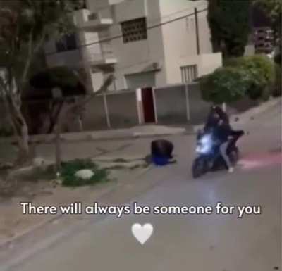 Man stopping a robbery