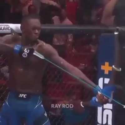 Esse é o idolo de vcs?? D: