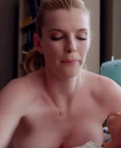 Betty Gilpin