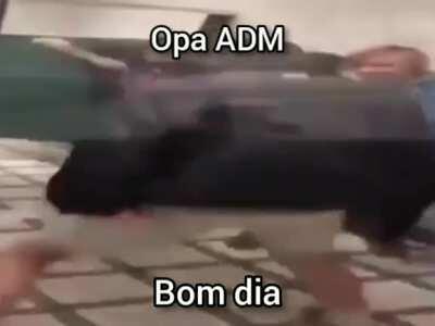 A ADM sen-pai