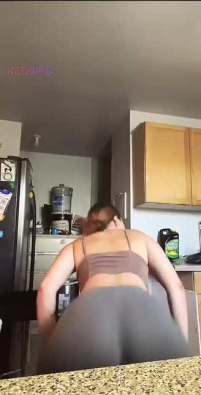 White Thot Twerking