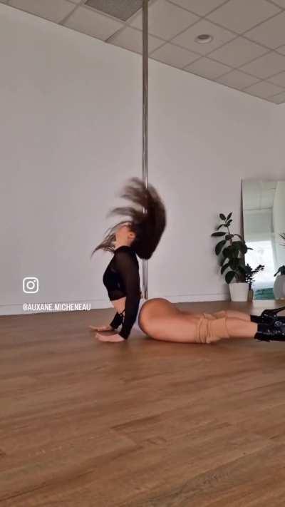 French Canadian pole dancer