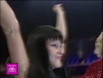 That time Terri and The Kat had an arm wrestling contest (2000)