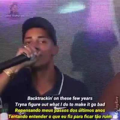 Mc poze tá diferente hoje...