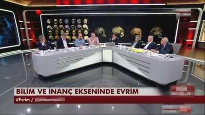 Caner Sallamanın Örsan Öymen karşısında olan çaresizliği