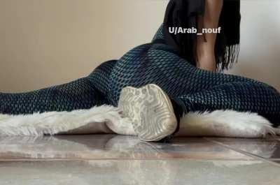 Let me shake my ass for you