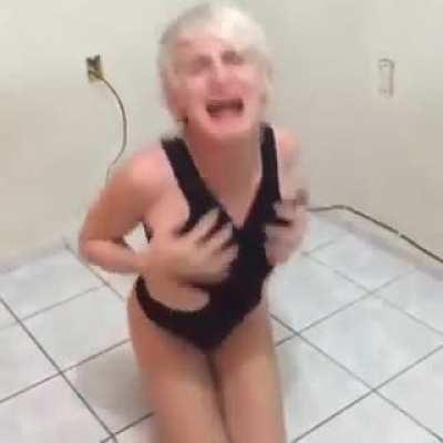 Alguma pessoa nesse mundo me explica