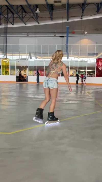 [OC] Sagittarina (5‘3‘‘ / 116 lbs)