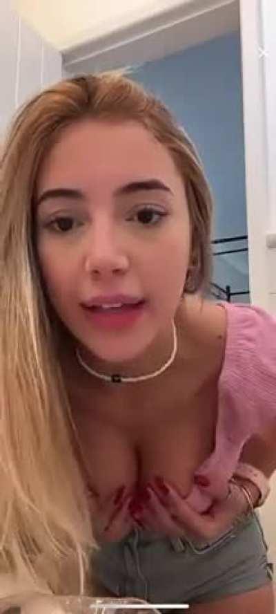 Blonde Downblouse and Nipslip