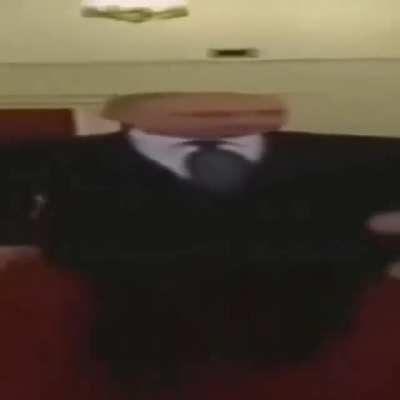 Os he pillado con la pichula 😐😳😳nice cock bro