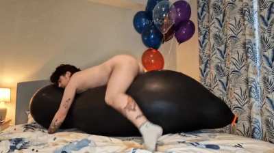 Bouncing and humping my big skeleton doll balloon 😍😍😍