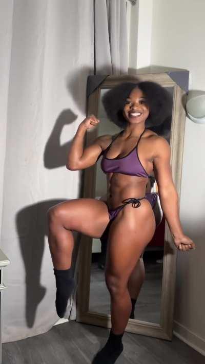 And y’all heard her 🤪🤪 done bucked my lil head up 🤣 #fitnessmodel #bodybuilder #naturalbodybuilding #naturalbeauty