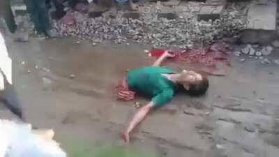 Ne kadar neşeli olduğuna bir bakın.