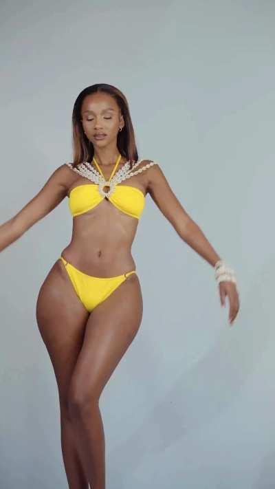 Shudufhadzo Musiḓa (Miss South Africa 2020)