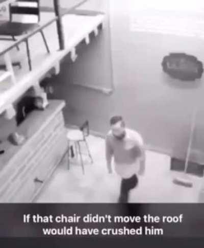 Give oompaville this vid to react to pls