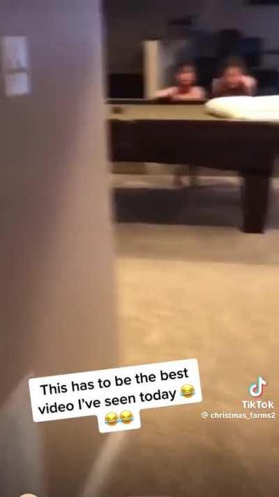 No touchy the Elf i guess...