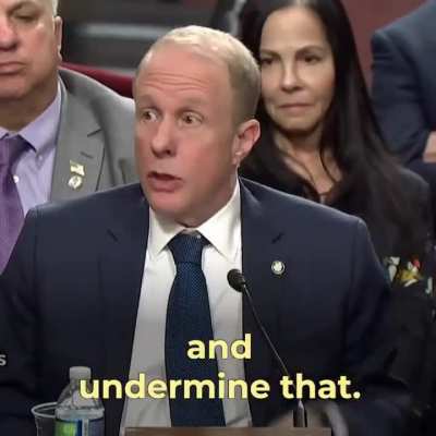 Senator Tammy Duckworth presents a way to check if an American politician is on Putin's pay role.