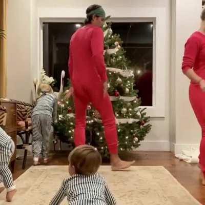 Dad's saving christmas