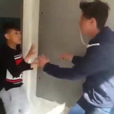 Tuți morți matii!!!!!!!!