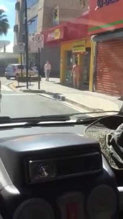 This guy in Votuporanga letting it all but beimg safe at the same time.