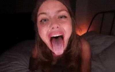 [discord] Let's face it, you all WANT ME to make you jerk that HORNY dick until you have the best FUCKING NUT off your life! Why should I open your DM when so many other buds want me?